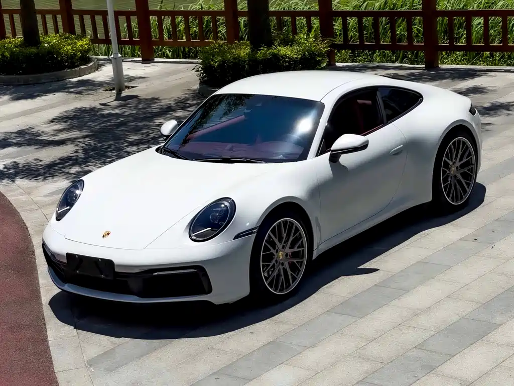 Porsche 911 2021