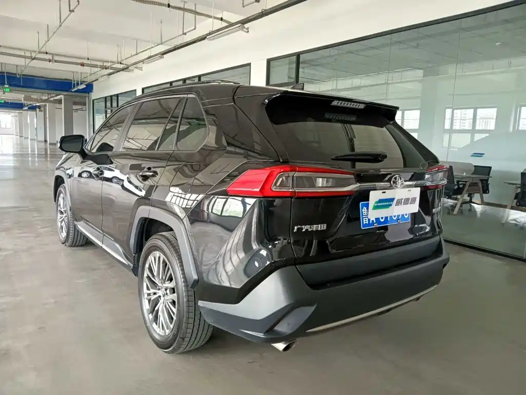 Toyota Wildlander — миниатюра 4