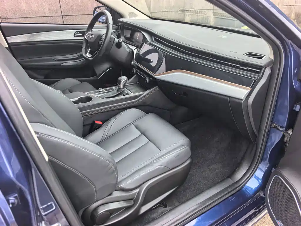 Chery Arrizo 5 PLUS — миниатюра 11