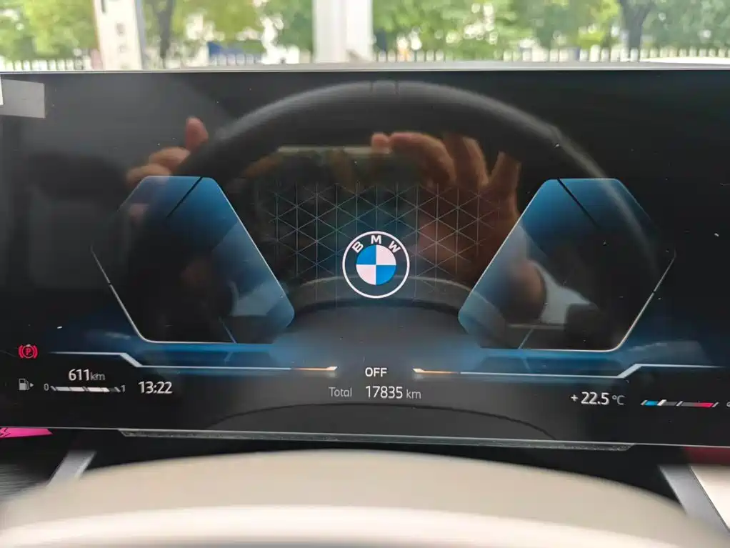 BMW 5 Series — миниатюра 15