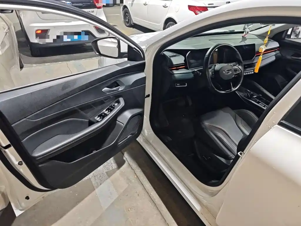 Geely Binrui — миниатюра 16