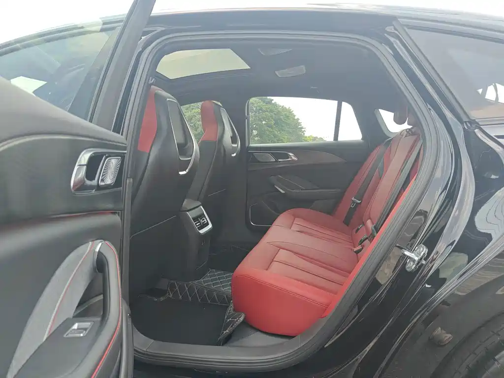 Hongqi Hongqi H6 — миниатюра 9