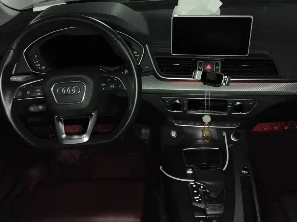 Audi Q5L — миниатюра 10