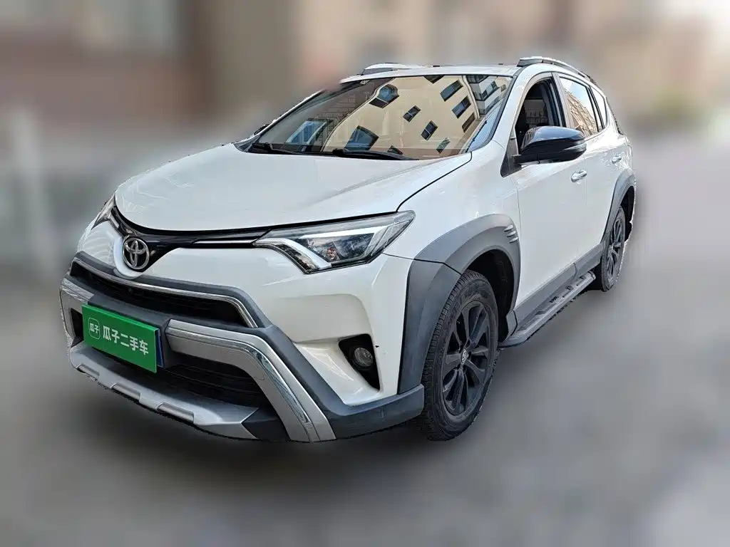 Toyota RAV4 — миниатюра 2