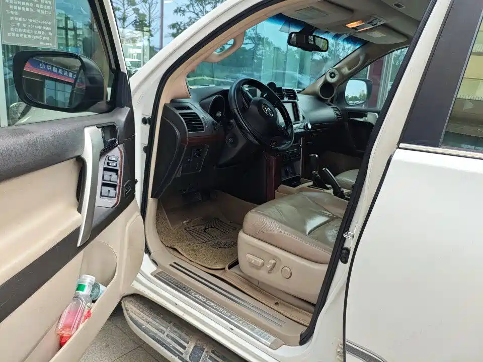 Toyota Prado — миниатюра 4