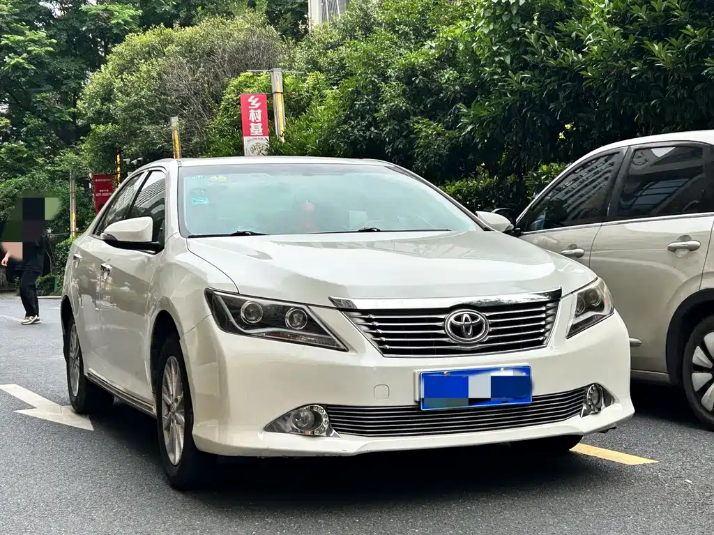 Toyota Camry 2013 2.0G Comfort