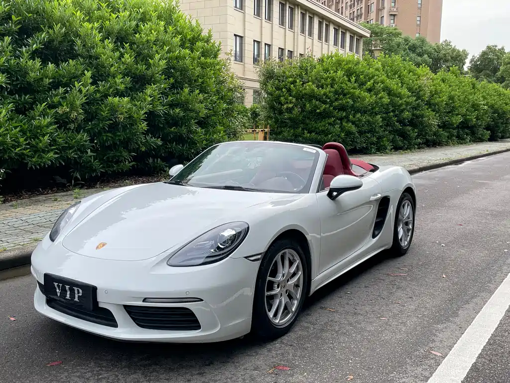 Купить Porsche 718