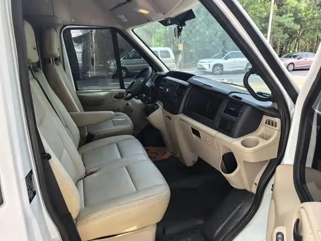 Ford Transit Custom — миниатюра 8