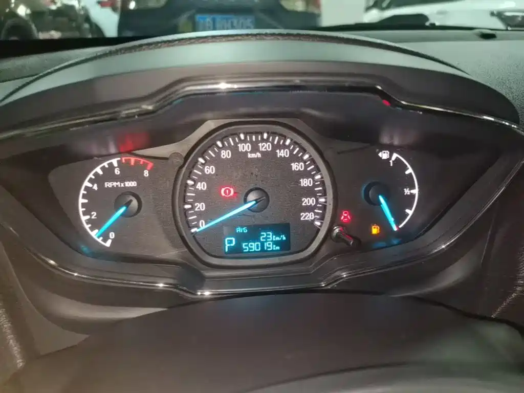 Ford Escort — миниатюра 12