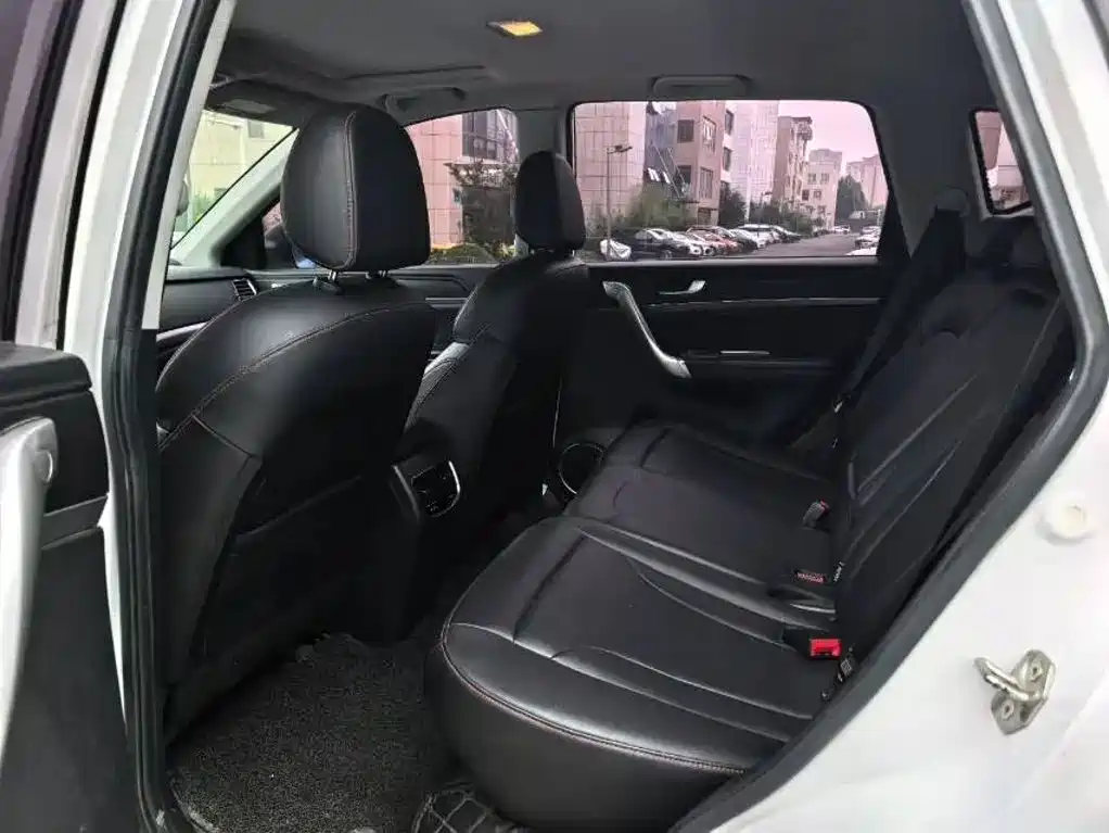 Haval M6 — миниатюра 6