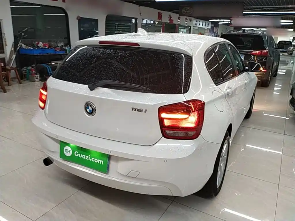 BMW 1 Series (Import) — миниатюра 7