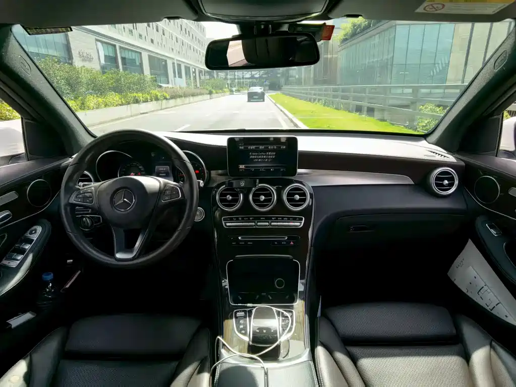 Mercedes-Benz GLC — миниатюра 10