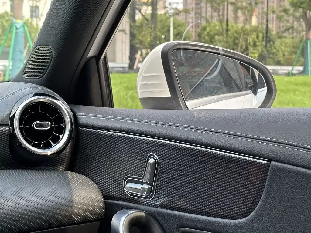 Mercedes-Benz A-Class — миниатюра 11