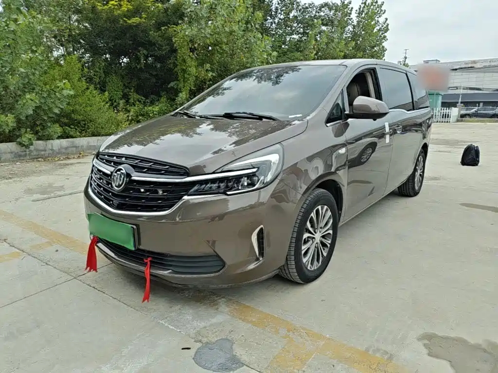 Buick GL8 — миниатюра 2