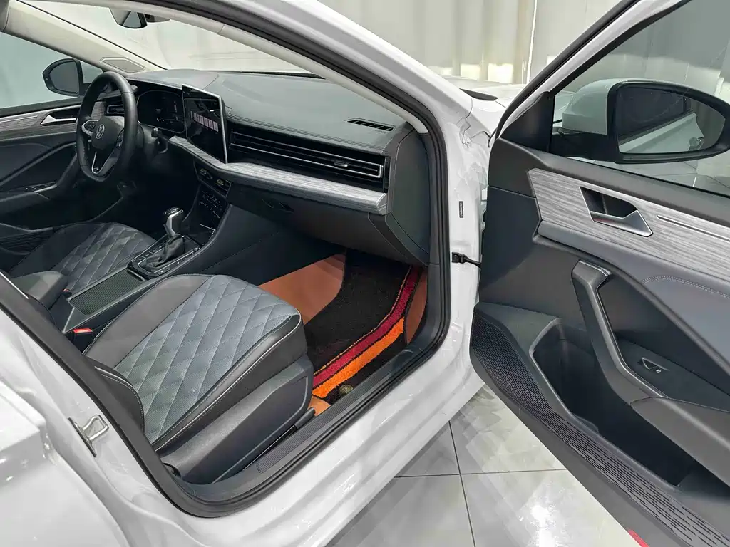 Volkswagen Sagitar — миниатюра 19