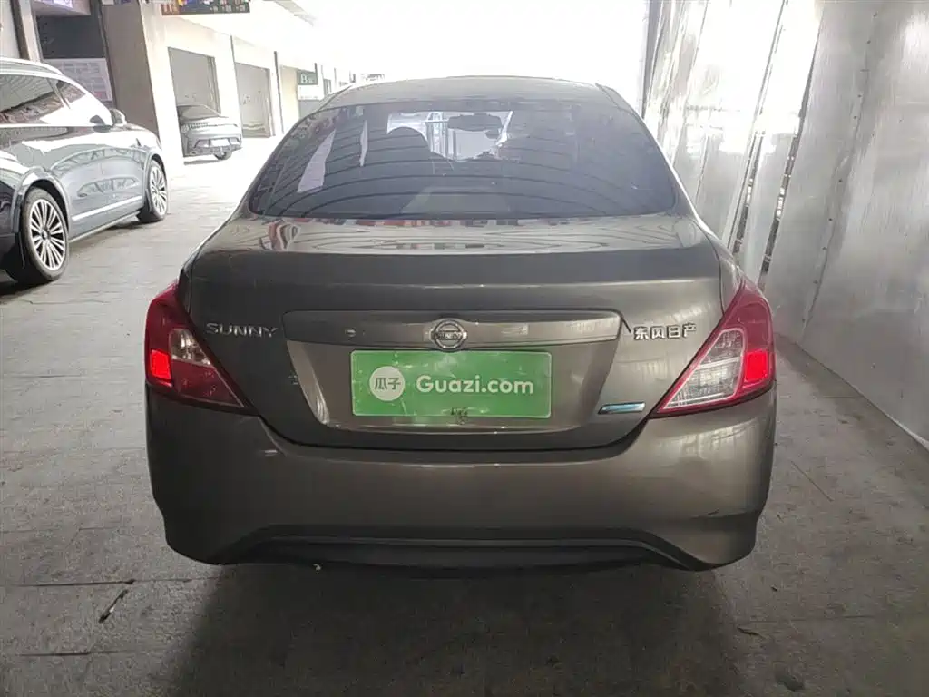Nissan Sunny 2015 1.5XE MT Comfort