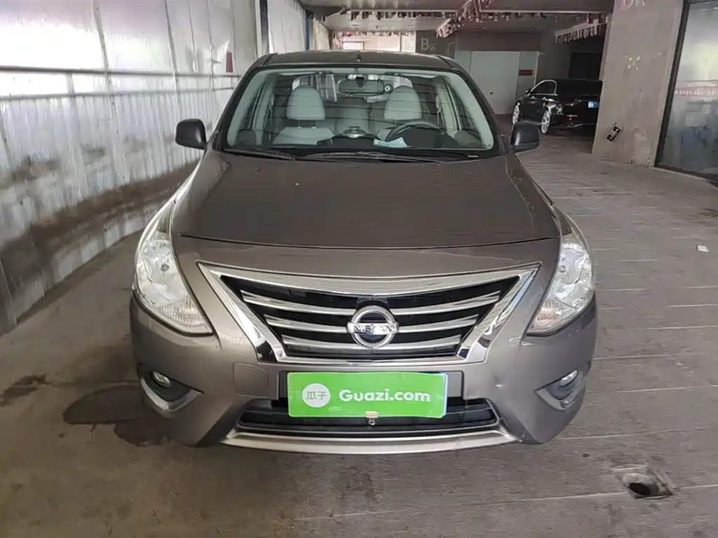 Nissan Sunny 2015 1.5XE MT Comfort
