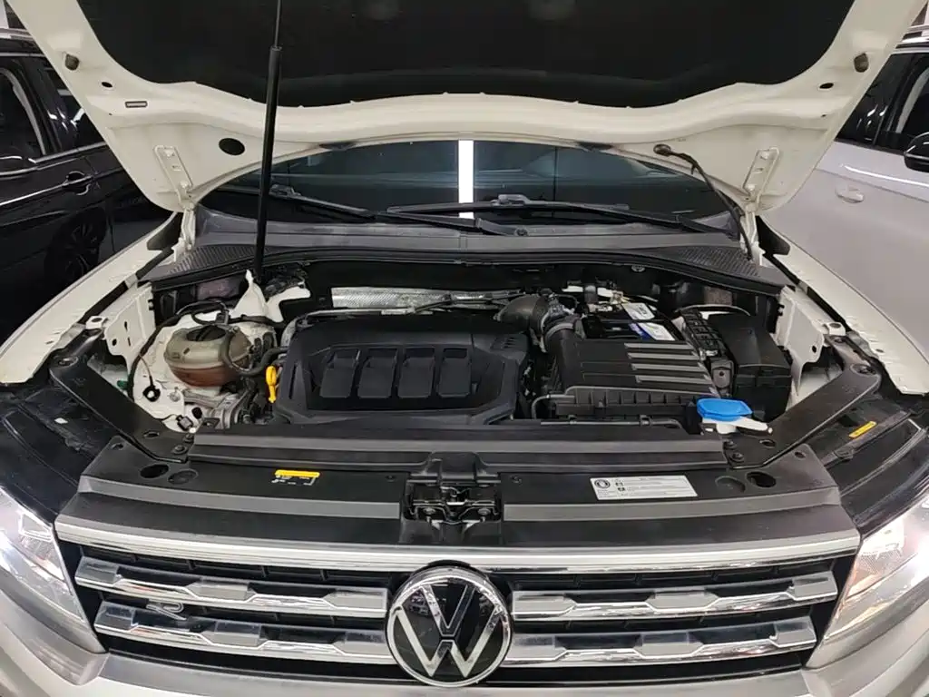 Volkswagen Tiguan L — миниатюра 20