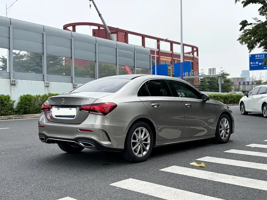 Mercedes-Benz A-Class — миниатюра 11