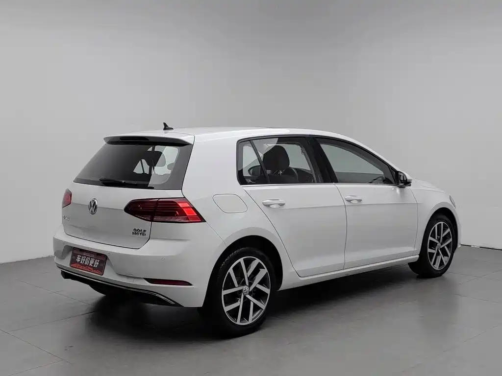 Volkswagen Golf — миниатюра 2