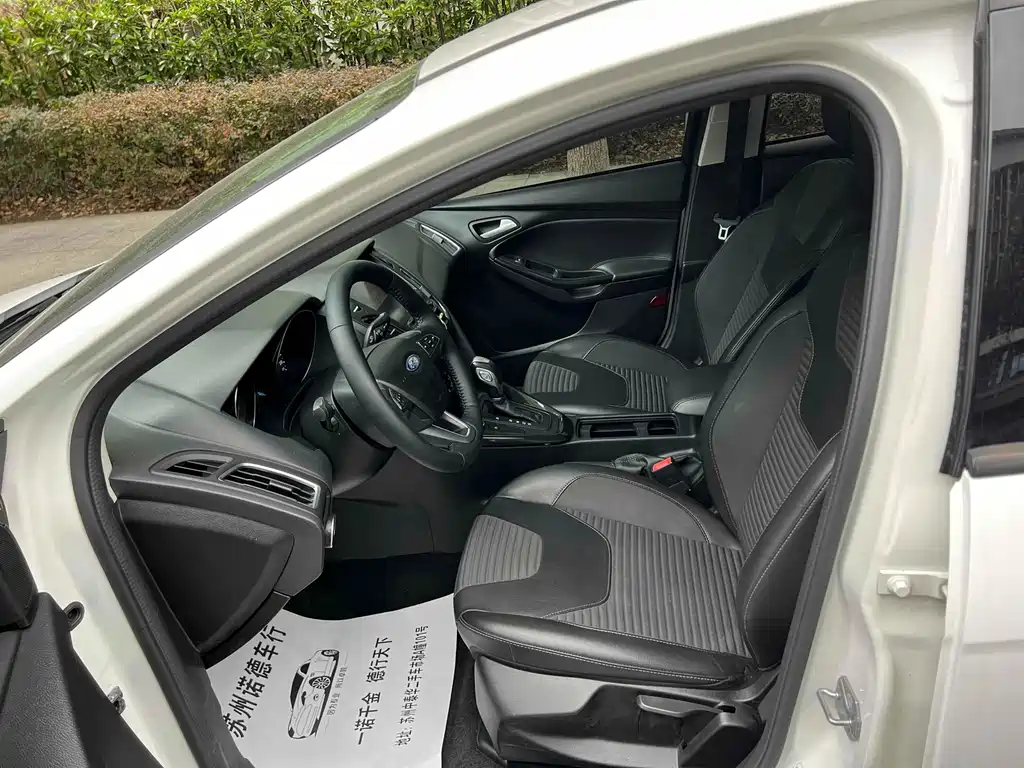 Ford Focus — миниатюра 8