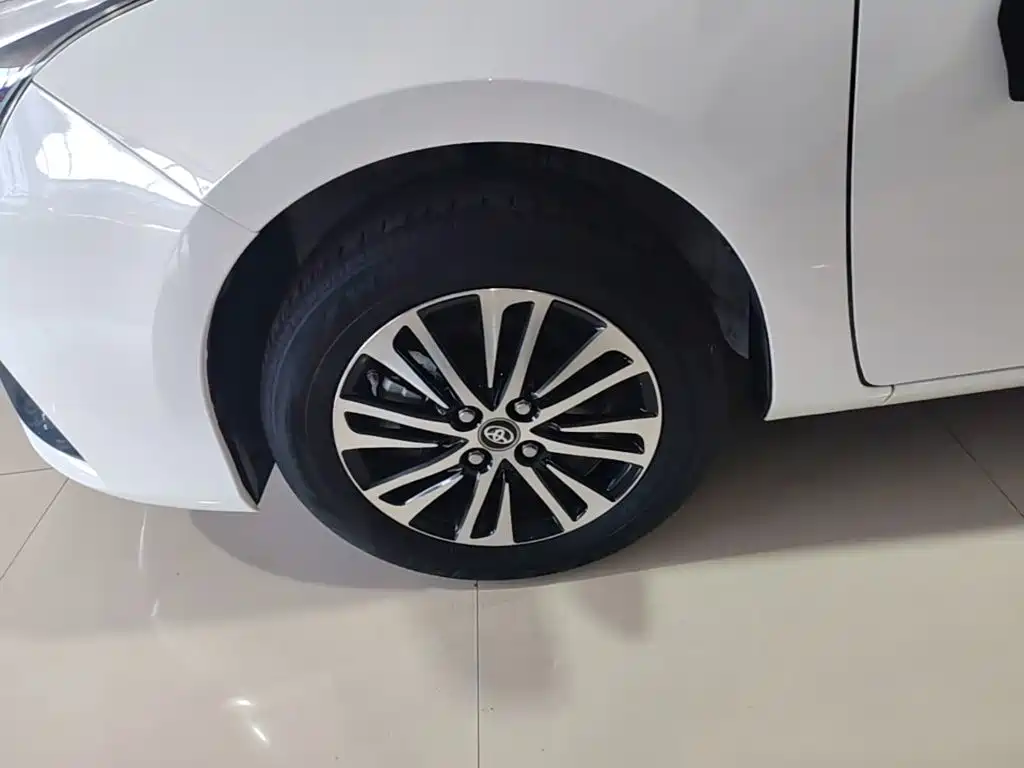 Toyota Yaris L — миниатюра 23