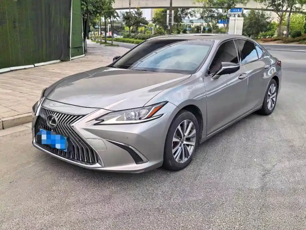 Lexus ES — миниатюра 3