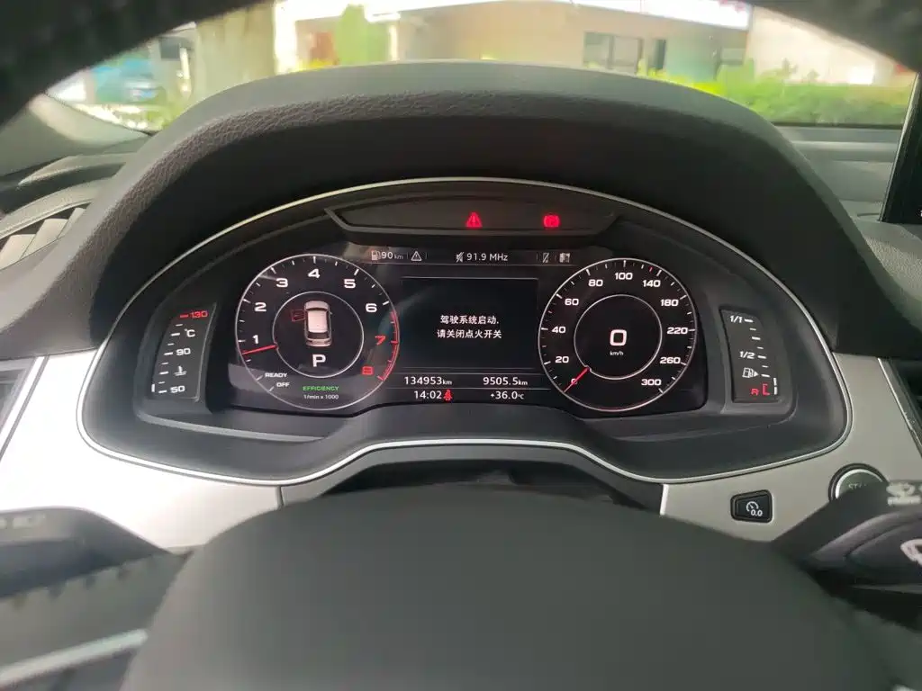 Audi Q7 — миниатюра 7