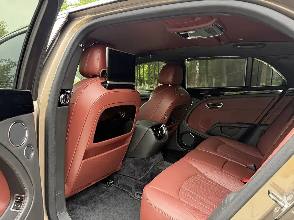 Bentley Mulsanne — миниатюра 9