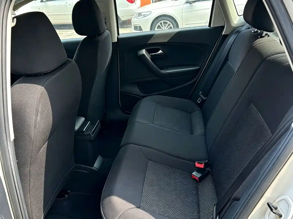 Volkswagen Polo — миниатюра 4