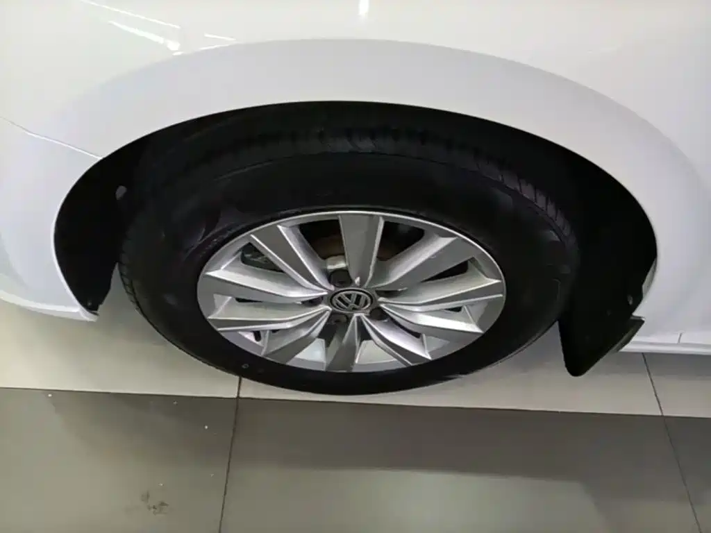 Volkswagen Lavida — миниатюра 23
