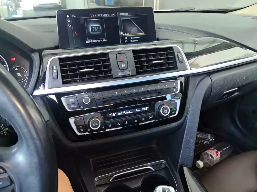 BMW 3 Series — миниатюра 18