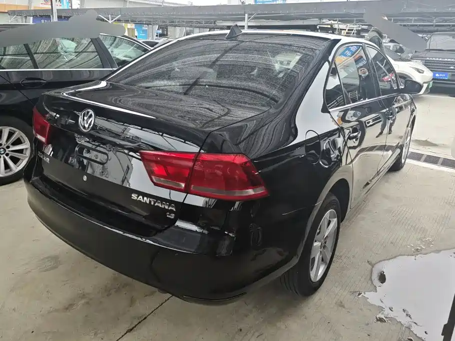 Volkswagen Santana — миниатюра 3