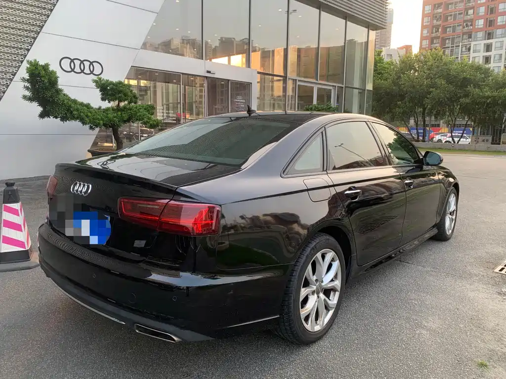 Audi A6L — миниатюра 4