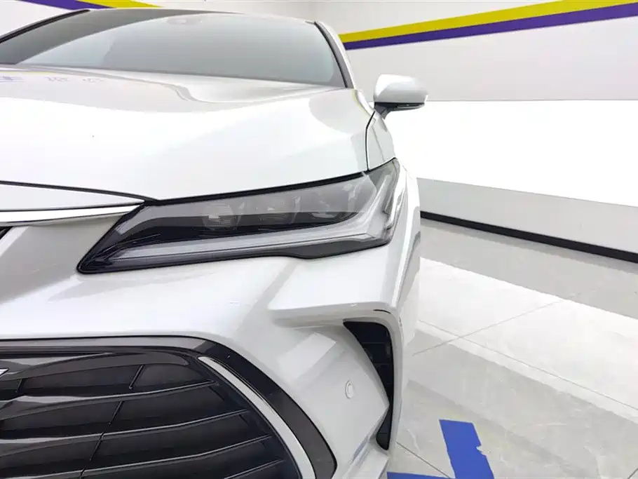 Toyota Avalon 2023 2.5L Luxury