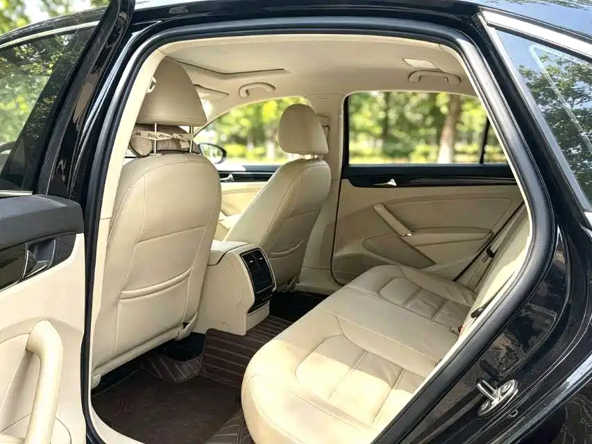 Volkswagen Passat — миниатюра 9
