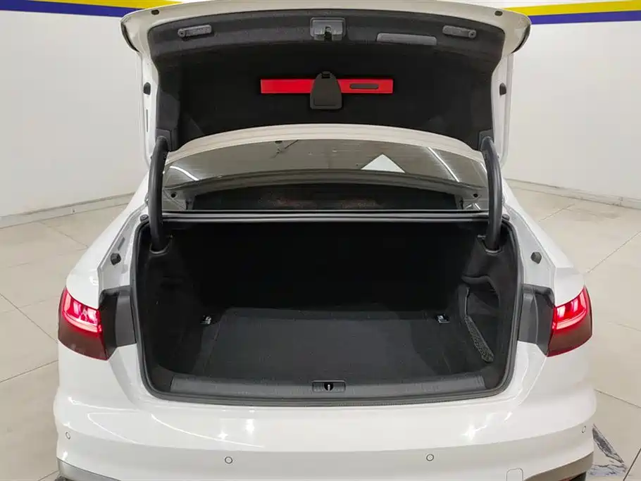 Audi A4L 2022 40 TFSI Fashion