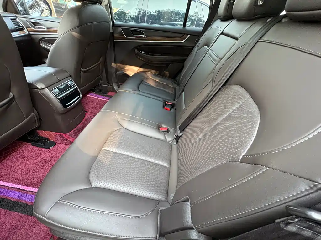Roewe RX8 — миниатюра 10