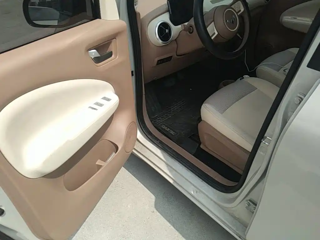 Wuling MINIEV — миниатюра 16