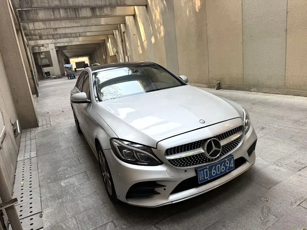 Mercedes-Benz C-Class — миниатюра 3
