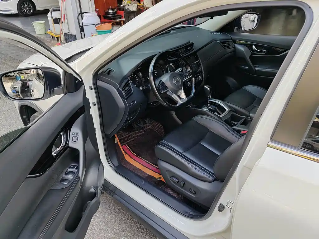 Nissan X-Trail — миниатюра 8