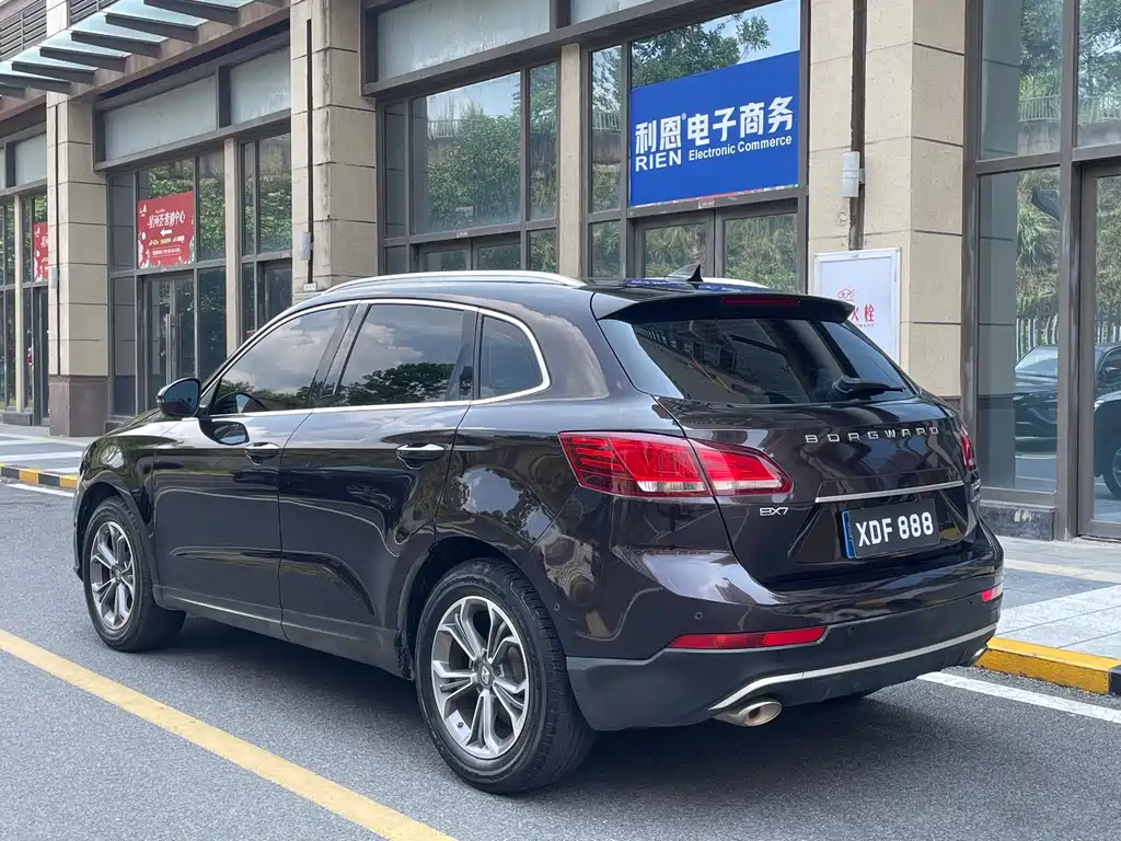 Borgward BX7 — миниатюра 4