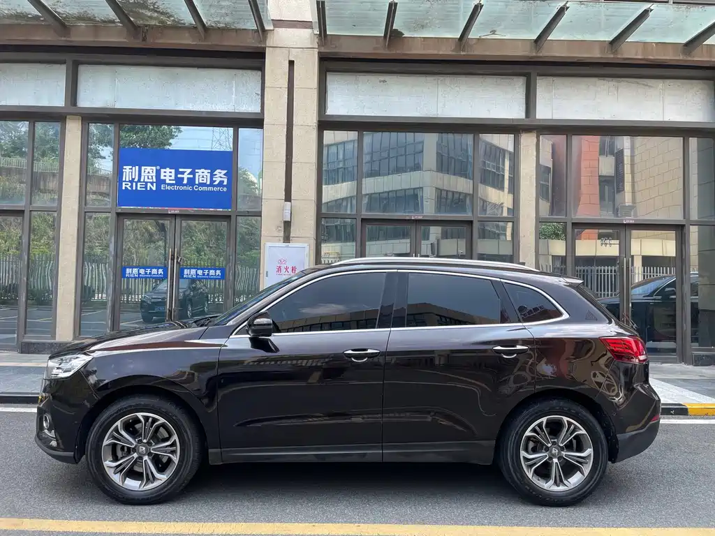 Borgward BX7 — миниатюра 19