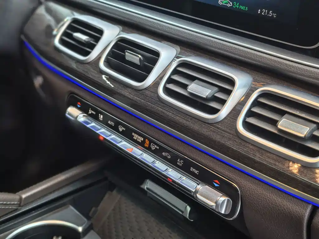 Mercedes-Benz GLE (Import) — миниатюра 23