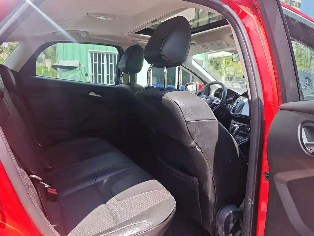 Ford Focus — миниатюра 5