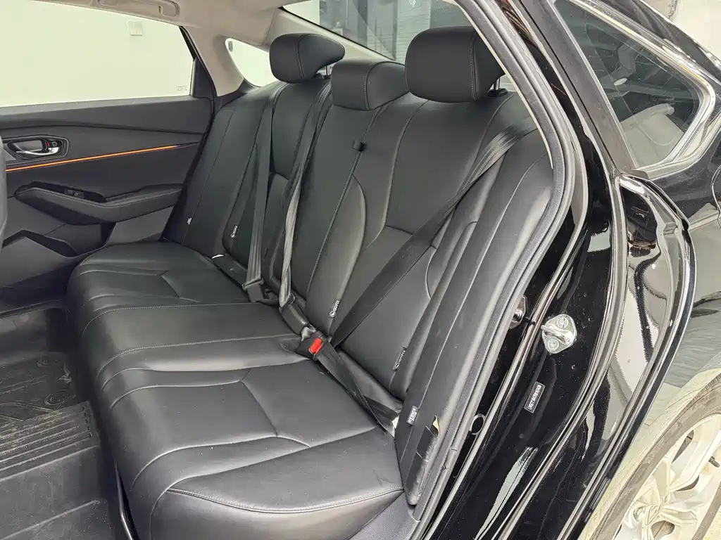Honda Accord — миниатюра 18