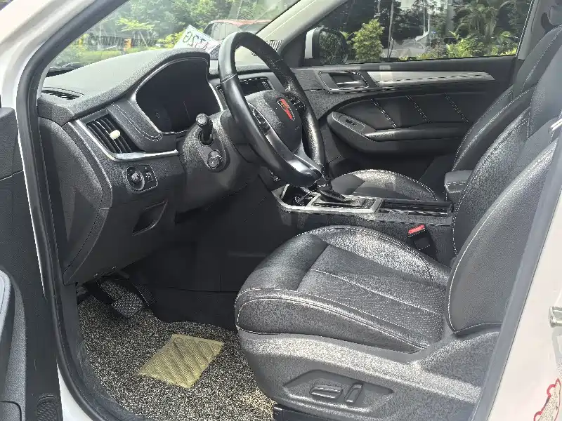 Roewe RX5 New Energy — миниатюра 7