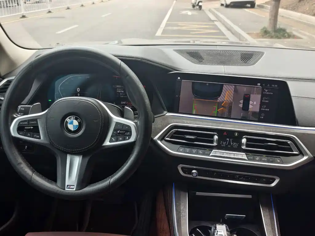 BMW X5 (Import) — миниатюра 13