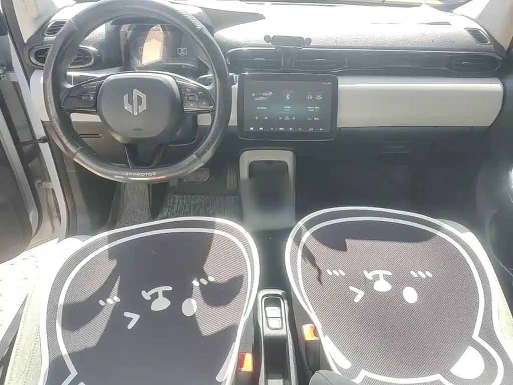Leapmotor Leapmotor T03 — миниатюра 10
