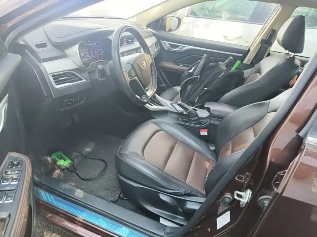 Geely Vision — миниатюра 15